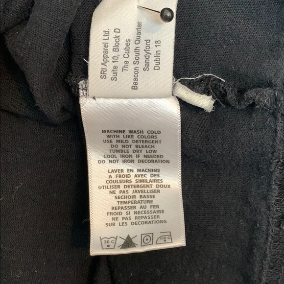 CAT®️ Black T-shirt Men’s size large 100% Soft Cotton Caterpillar Brand Vintage - Picture 9 of 9